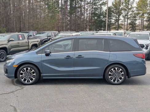 Used 2025 Honda Odyssey Elite image 4