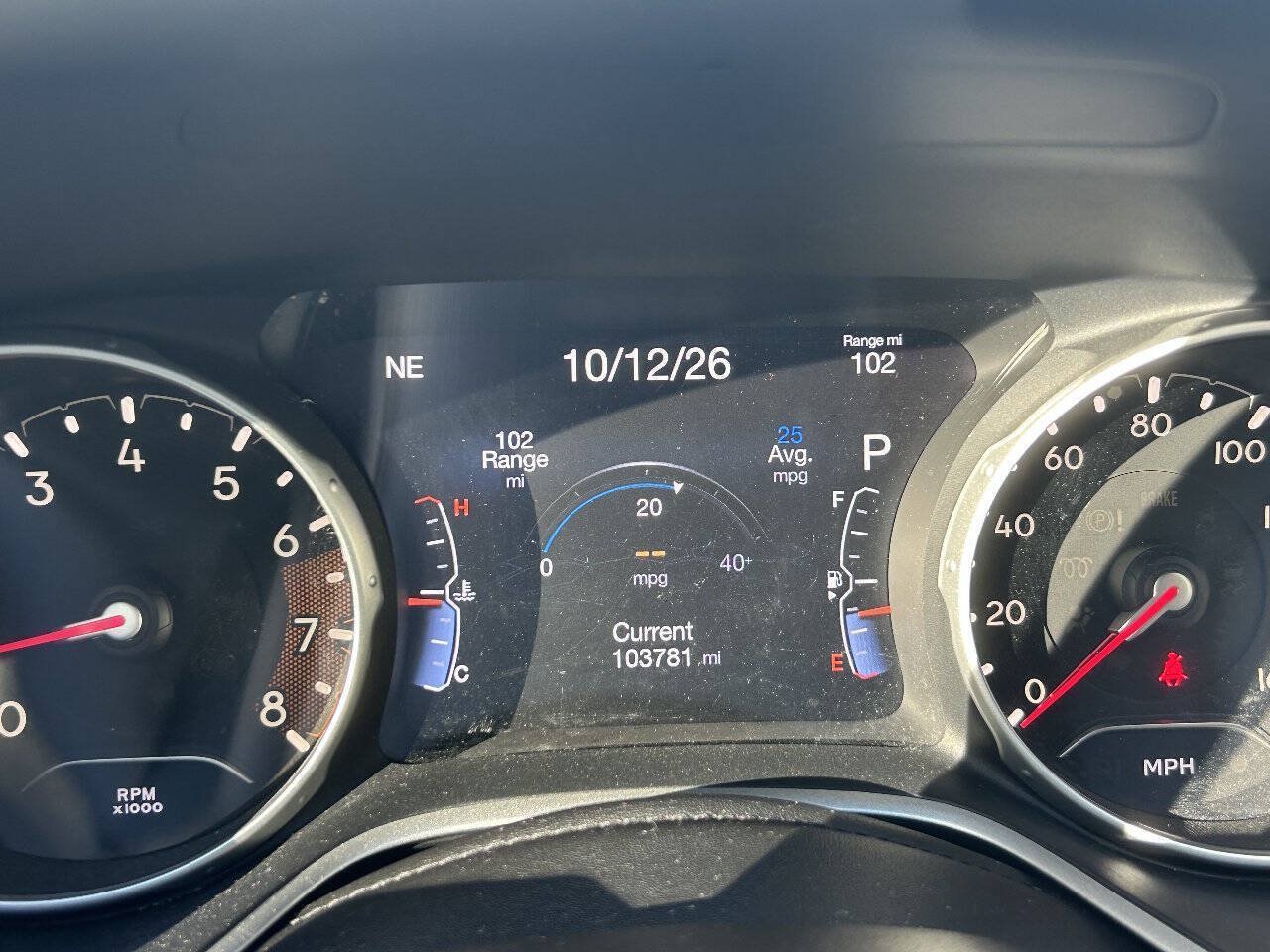 Used 2018 Jeep Compass Latitude w/ Popular Equipment Group AWD/4WD image 17
