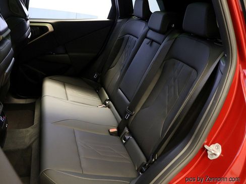 Certified 2025 BMW X3 xDrive30i w/ Premium Package image 12