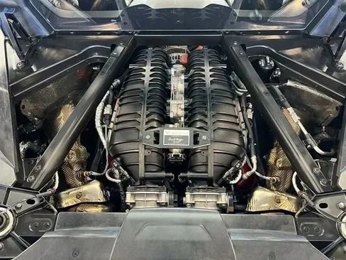 Used 2025 Chevrolet Corvette Z06 RWD image 13