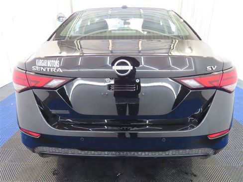 Used 2024 Nissan Sentra SV image 11