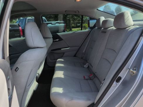 Used 2017 Honda Accord EX image 13