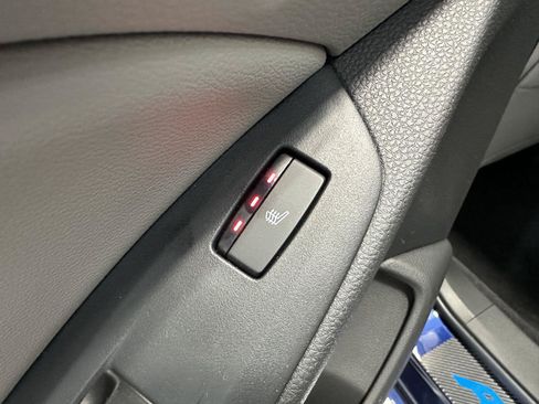 Used 2020 Honda Accord Touring image 30