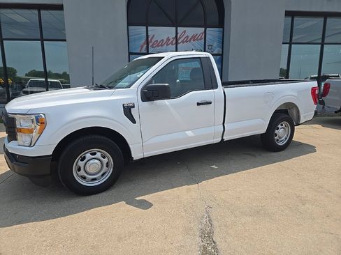 Used 2021 Ford F150 XL w/ Equipment Group 101A High RWD image 4