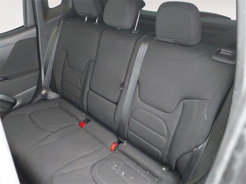 Used 2021 Jeep Renegade Latitude w/ Convenience Group image 13