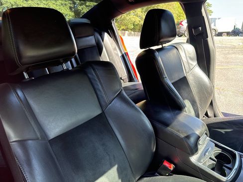 Used 2014 Dodge Charger R/T image 21