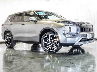 Used 2024 Mitsubishi Outlander SE AWD/4WD video 2