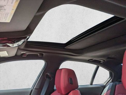 Certified 2024 BMW i5 eDrive40i w/ M Sport Package image 15