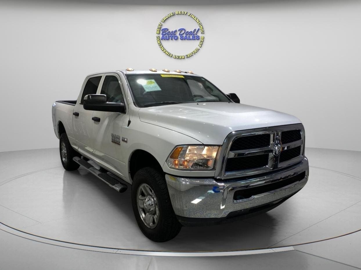 Used 2017 RAM 2500 Tradesman w/ Chrome Appearance Group AWD/4WD image 4