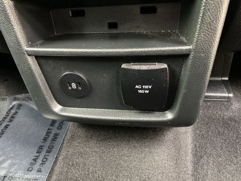 Certified 2024 Ford Edge Titanium image 41