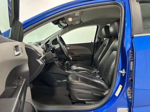 Used 2016 Chevrolet Sonic LTZ w/ Driver Confidence Package FWD image 4