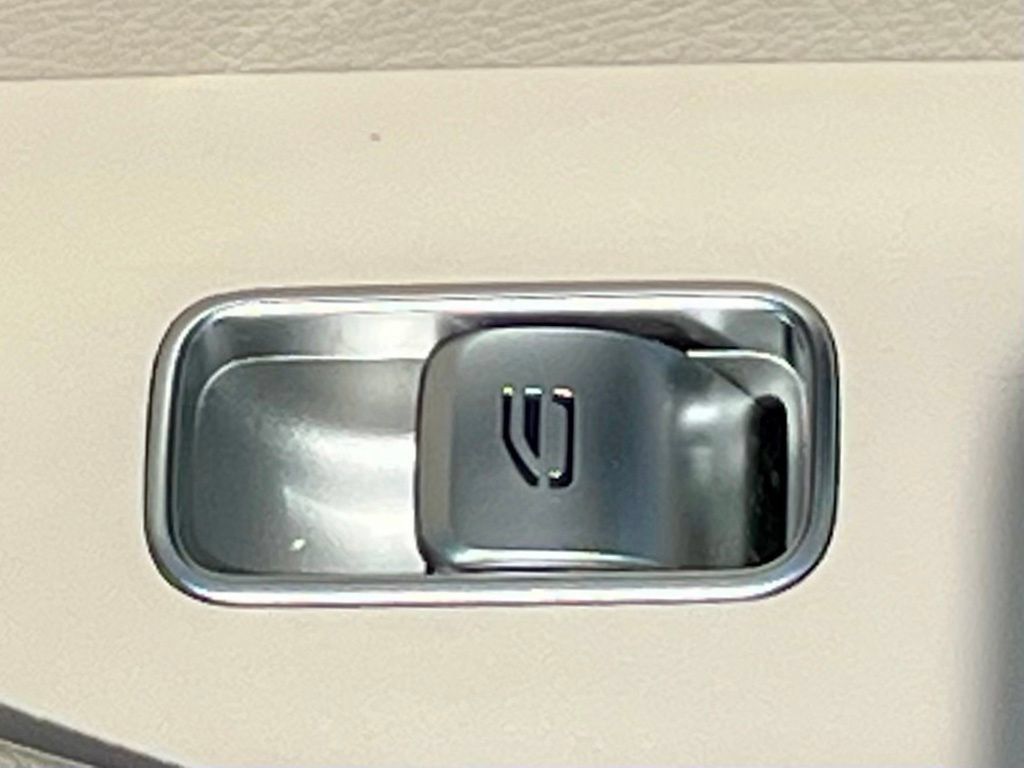 Certified 2024 Mercedes-Benz GLE 450 4MATIC image 32