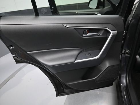 Used 2020 Toyota RAV4 XLE w/ All Weather Liner Package AWD/4WD image 30