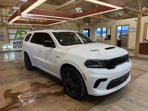 Used 2025 Dodge Durango R/T w/ Blacktop Package image 2