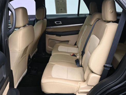 Used 2016 Ford Explorer 4WD image 10