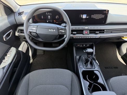 New 2026 Kia K4 FWD image 16