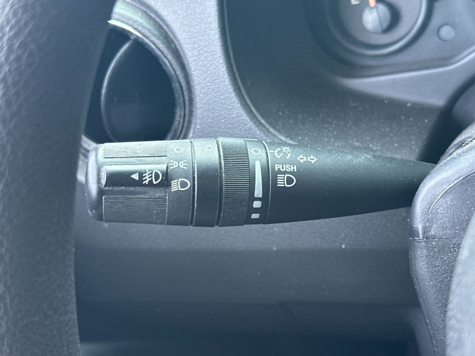 Used 2015 Jeep Patriot Sport FWD image 25