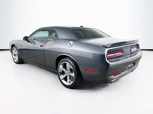 Used 2018 Dodge Challenger R/T image 4