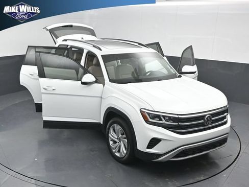 Used 2022 Volkswagen Atlas SE AWD/4WD image 25