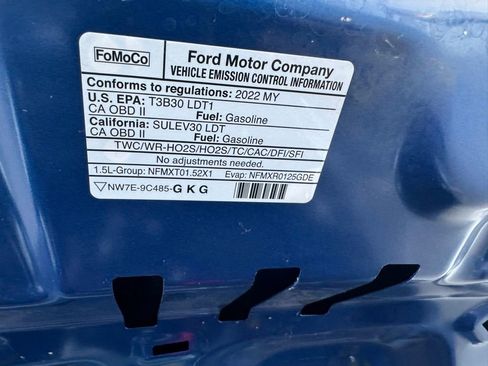 Used 2022 Ford Escape SE image 28