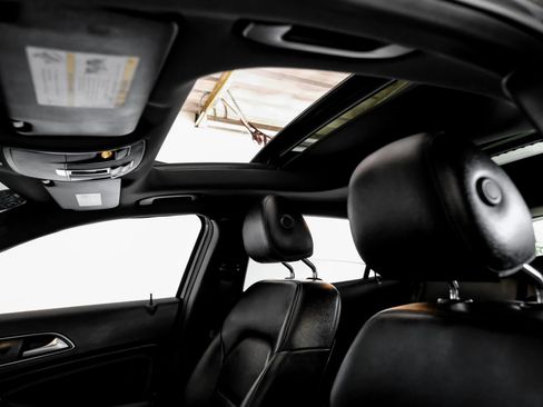 Used 2016 Mercedes-Benz GLA 250 image 4