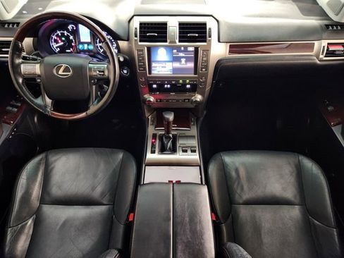 Used 2018 Lexus GX 460 Premium AWD/4WD image 4