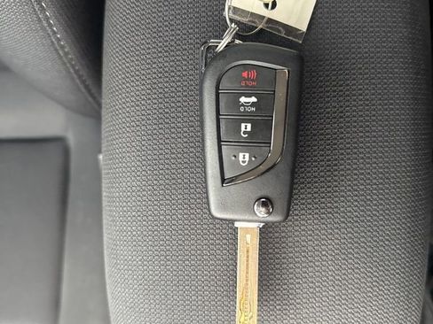 Used 2024 Toyota Corolla LE image 31