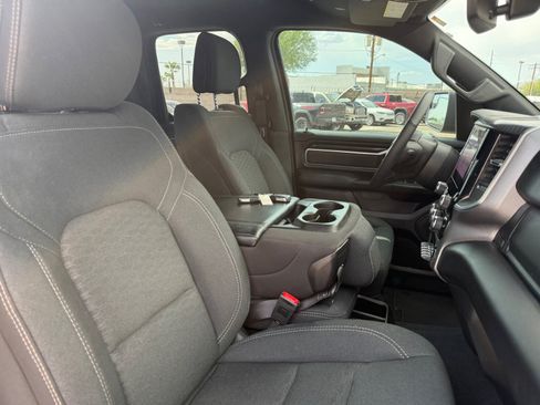 Used 2025 RAM 1500 Big Horn AWD/4WD image 31