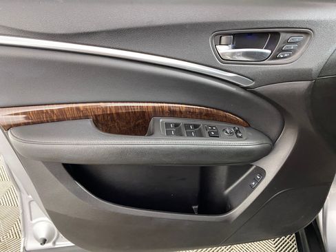 Used 2017 Acura MDX w/ Technology & Entertainment image 12