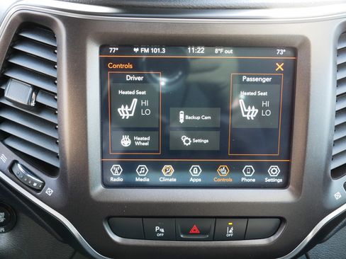 Used 2021 Jeep Cherokee Trailhawk image 30