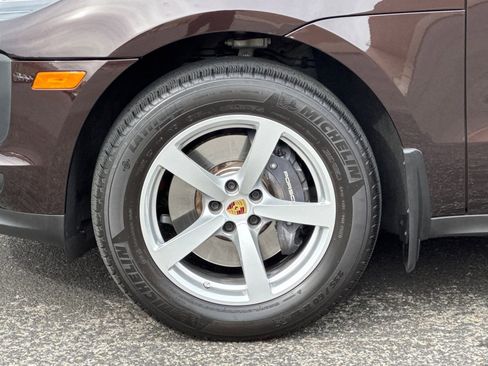 Used 2021 Porsche Macan Base image 28