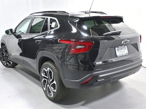 New 2026 Chevrolet Trax RS w/ Driver Confidence Package image 6