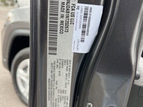 Used 2022 Jeep Compass Sport AWD/4WD image 27