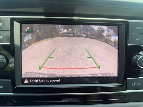 Used 2019 Volkswagen Jetta FWD image 16