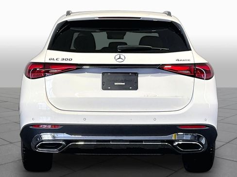 New 2027 Mercedes-Benz GLC 300 4MATIC image 4