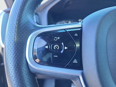 Used 2019 Volvo XC60 T5 R-Design w/ Protection Package Premier image 25