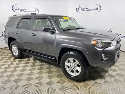 Certified 2019 Toyota 4Runner SR5 AWD/4WD image 1