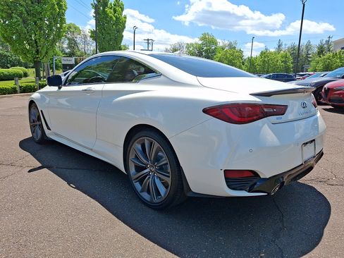 Certified 2022 INFINITI Q60 Red Sport 400 w/ Carbon Fiber Package AWD/4WD image 4