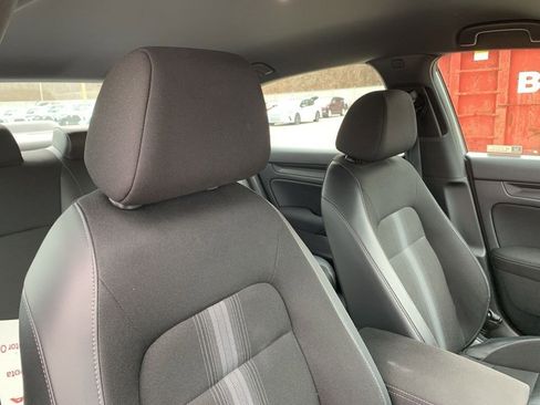 Used 2023 Honda Civic Sport image 18