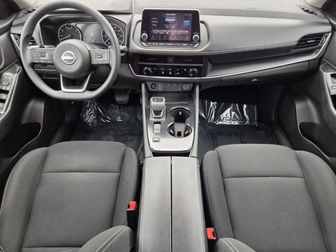 Used 2024 Nissan Rogue S FWD image 15