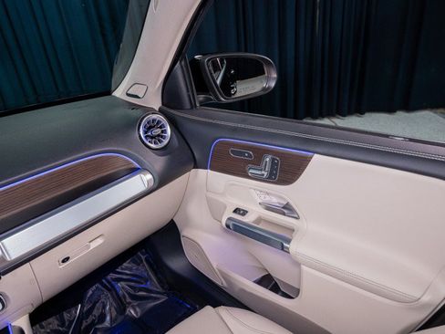 New 2026 Mercedes-Benz GLB 250 4MATIC image 25