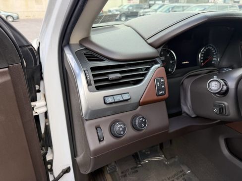 Used 2016 Chevrolet Suburban LTZ image 12