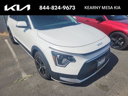 Used 2024 Kia Niro EX FWD image 1