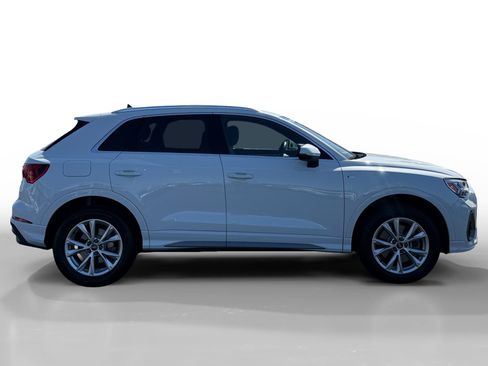 Used 2023 Audi Q3 2.0T Premium Plus w/ Premium Plus Package AWD/4WD image 6