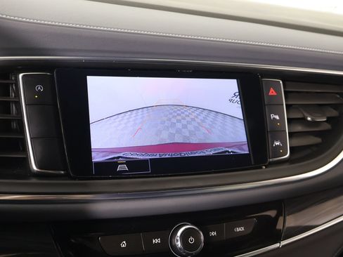 Used 2024 Buick Enclave Essence FWD image 6