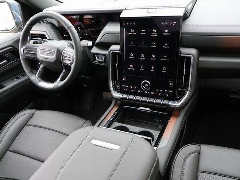 New 2026 GMC Yukon Denali w/ Sun & Power Step Package AWD/4WD image 15
