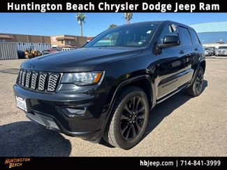 Used 2019 Jeep Grand Cherokee Altitude AWD/4WD video 1