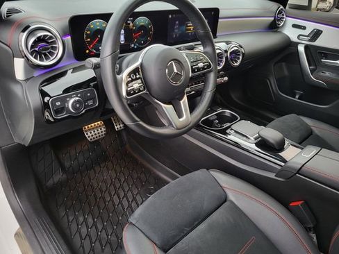 Used 2023 Mercedes-Benz CLA 250 image 18