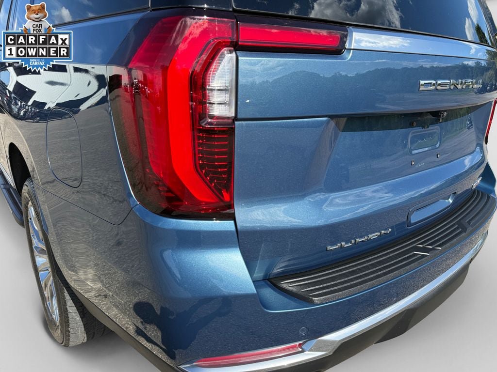 Used 2025 GMC Yukon XL Denali AWD/4WD image 18