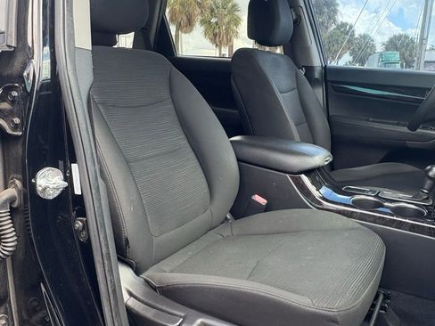 Used 2014 Kia Sorento LX image 15